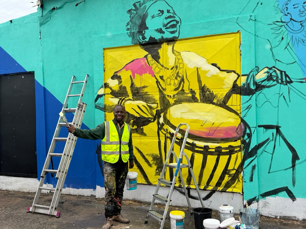 Painting in the Street — public artwork by Coana in Maputo